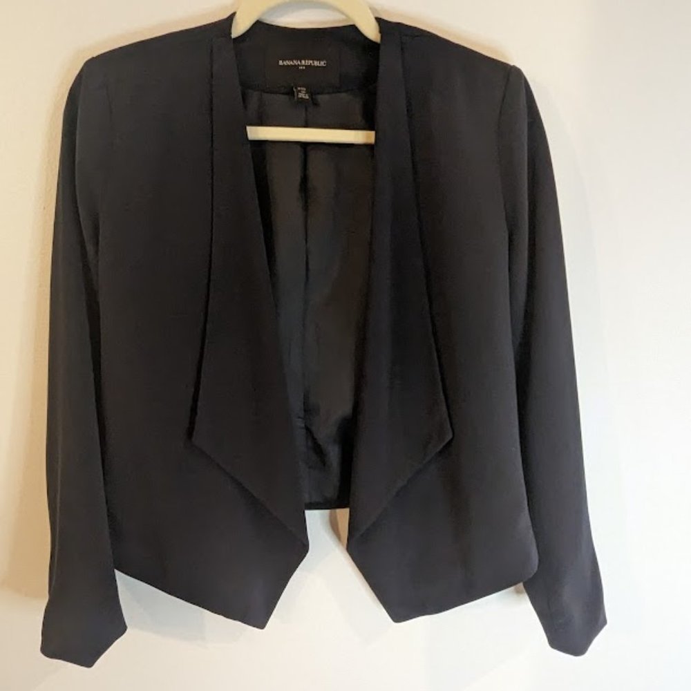 Banana Republic: Black Open Blazer, Size 4P